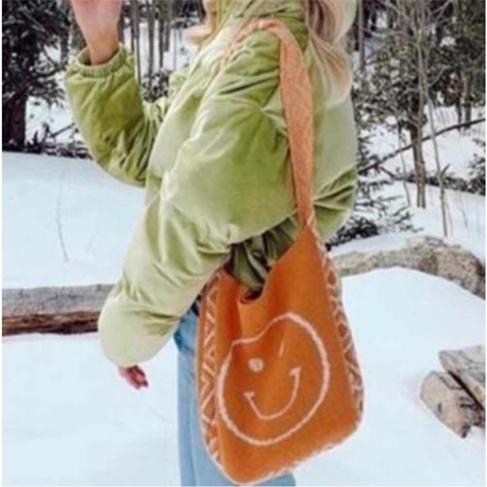 NEW! Bohemian Aztec Strap Smiley Face Woven Bag